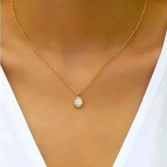 ⚠️Clearance White Pendant Necklace Yellow Gold - Picture 1 of 5